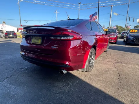 More photos of 2018 FORD FUSION SE at NWI AUTO FINANCE Valparaiso, IN