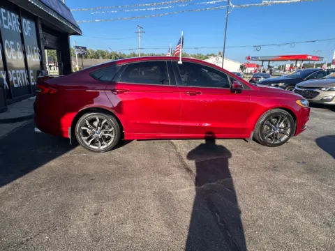 More photos of 2018 FORD FUSION SE at NWI AUTO FINANCE Valparaiso, IN