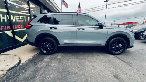 More photos of 2024 HONDA CR-V HYBRID SPORT-L at NWI AUTO FINANCE Valparaiso, IN