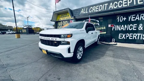 White 2021 CHEVROLET SILVERADO 1500 CUSTOM for sale in Valparaiso, IN
