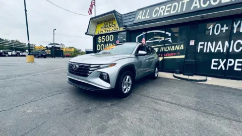 Silver 2024 HYUNDAI TUCSON SEL for sale in Valparaiso, IN