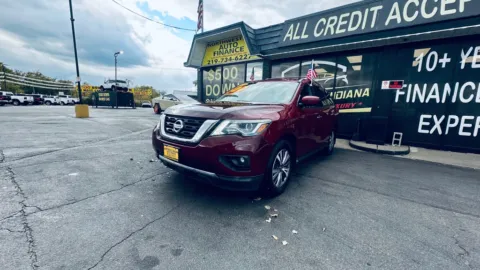 Red 2020 NISSAN PATHFINDER SV for sale in Valparaiso, IN