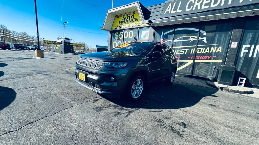 Gray 2022 JEEP COMPASS LATITUDE for sale in Valparaiso, IN