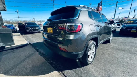 More photos of 2022 JEEP COMPASS LATITUDE at NWI AUTO FINANCE Valparaiso, IN