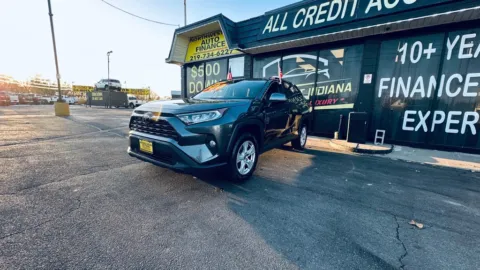 Gray 2021 TOYOTA RAV4 XLE for sale in Valparaiso, IN