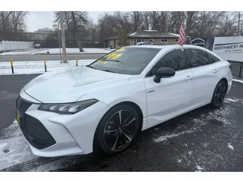 Another view of 2021 TOYOTA AVALON HYBRID XSE for sale in Schererville, IN at NWI Auto Finance Schererville