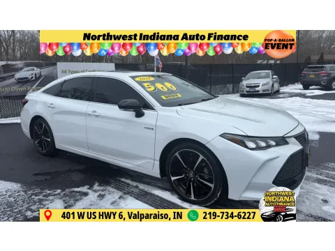 White 2021 TOYOTA AVALON HYBRID XSE for sale in Schererville, IN