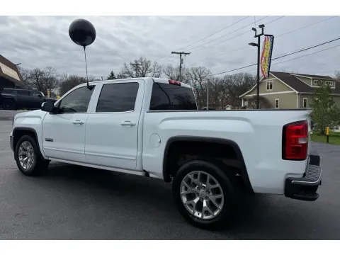 More photos of 2018 GMC SIERRA 1500 SLE at NWI Auto Finance Schererville, IN