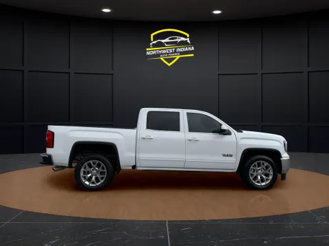 More photos of 2018 GMC SIERRA 1500 SLE at NWI Auto Finance Schererville, IN