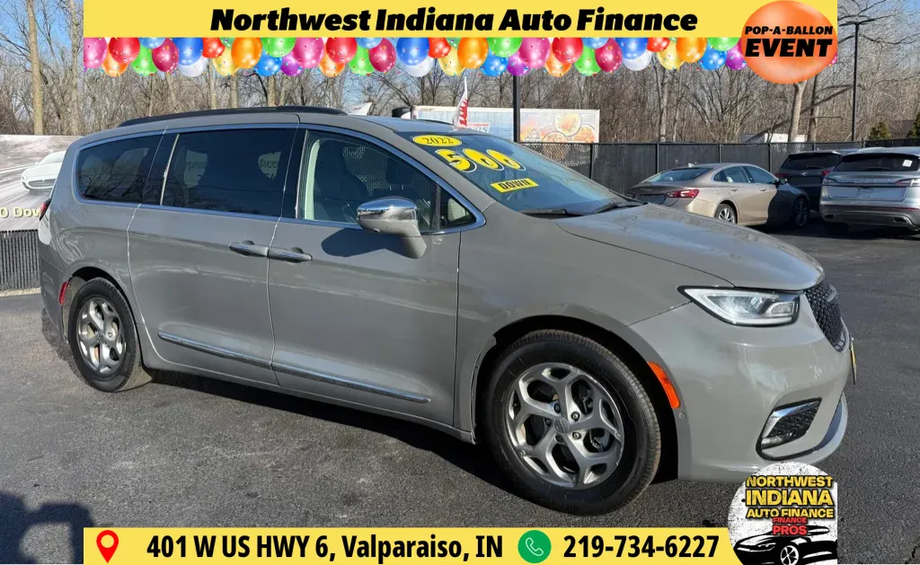 2022 Chrysler Pacifica Limited's photo