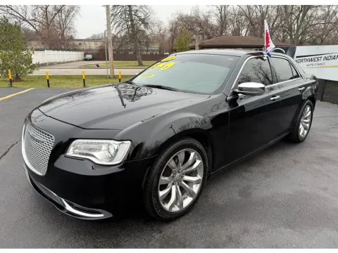 Another view of 2020 CHRYSLER 300 LIMITED for sale in Schererville, IN at NWI Auto Finance Schererville