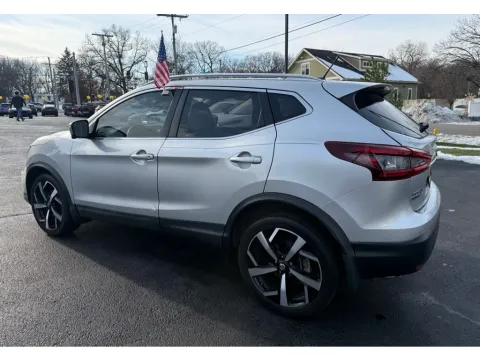 More photos of 2021 NISSAN ROGUE SPORT SL at NWI Auto Finance Schererville, IN