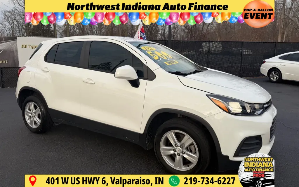 White 2021 CHEVROLET TRAX LS for sale in Schererville, IN