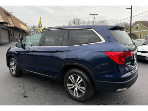 More photos of 2016 HONDA PILOT EXL at NWI Auto Finance Schererville, IN