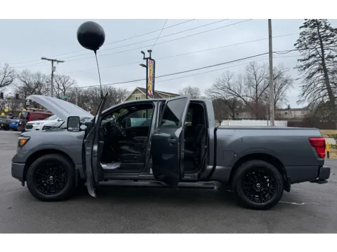 Photos of 2019 NISSAN TITAN SL for sale in Schererville, IN at NWI Auto Finance Schererville
