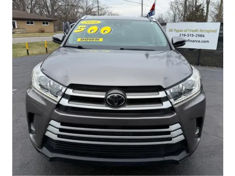 Photos of 2019 TOYOTA HIGHLANDER LIMITED for sale in Schererville, IN at NWI Auto Finance Schererville