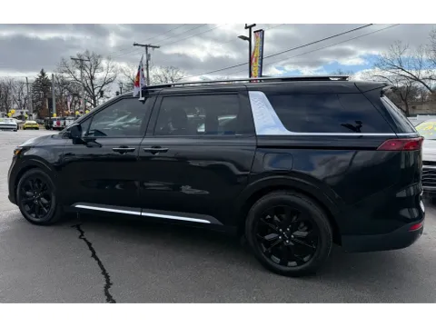 More photos of 2022 KIA CARNIVAL SX at NWI Auto Finance Schererville, IN