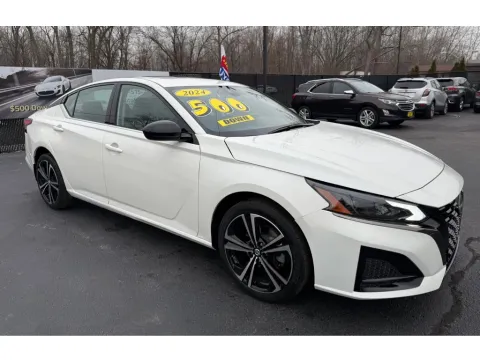 White 2024 NISSAN ALTIMA 2.5 SR for sale in Schererville, IN