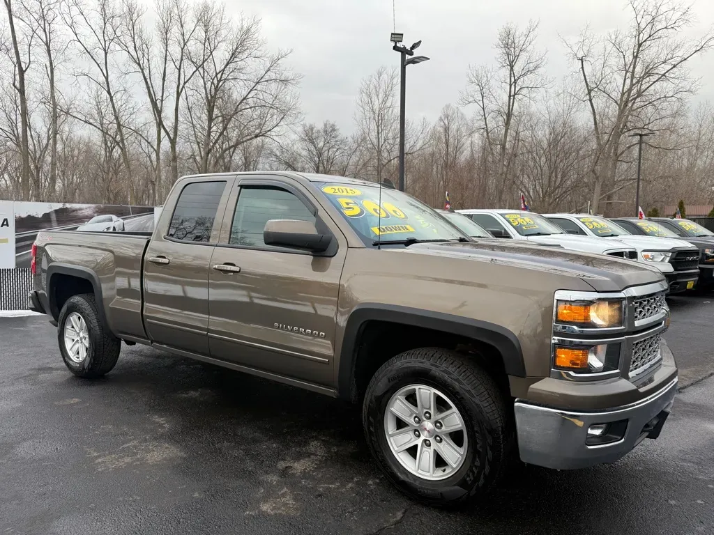 Brown 2015 CHEVROLET SILVERADO 1500 LT for sale in Schererville, IN