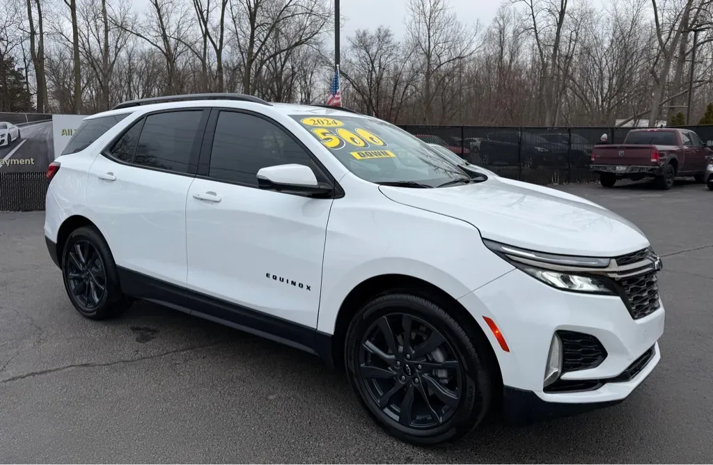 White 2024 CHEVROLET EQUINOX RS for sale in Schererville, IN