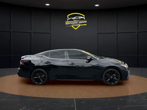 More photos of 2021 NISSAN MAXIMA 3.5 SR at NWI Auto Finance Schererville, IN