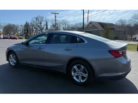 More photos of 2024 CHEVROLET MALIBU LT at NWI Auto Finance Schererville, IN