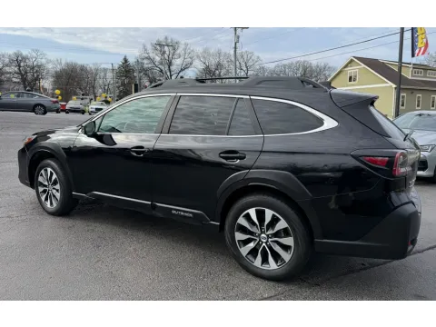 More photos of 2023 SUBARU OUTBACK LIMITED at NWI Auto Finance Schererville, IN