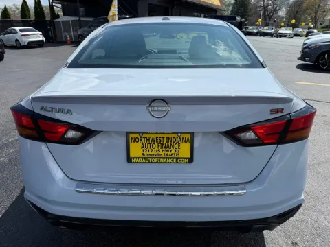 More photos of 2023 NISSAN ALTIMA 2.5 SR at NWI Auto Finance Schererville, IN