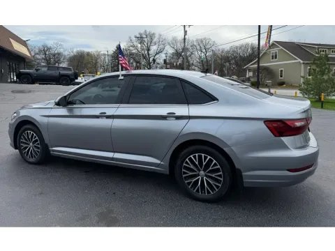 More photos of 2020 VOLKSWAGEN JETTA SE at NWI Auto Finance Schererville, IN