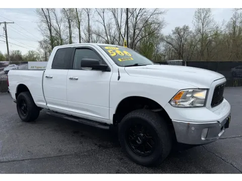 White 2018 RAM 1500 BIGHORN for sale in Schererville, IN