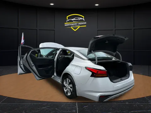 More photos of 2023 NISSAN ALTIMA 2.5 S at NWI Auto Finance Schererville, IN