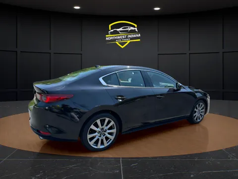 More photos of 2022 MAZDA MAZDA3 SEDAN PREMIUM at NWI Auto Finance Schererville, IN