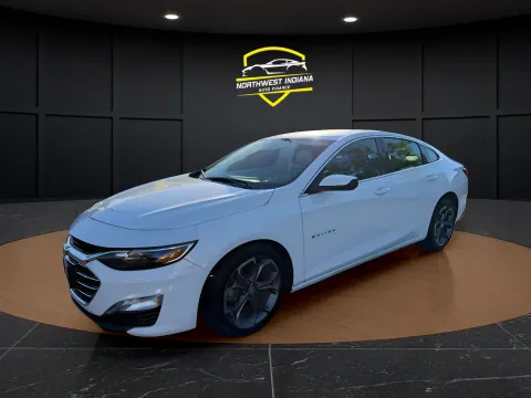 White 2024 CHEVROLET MALIBU LT for sale in Schererville, IN