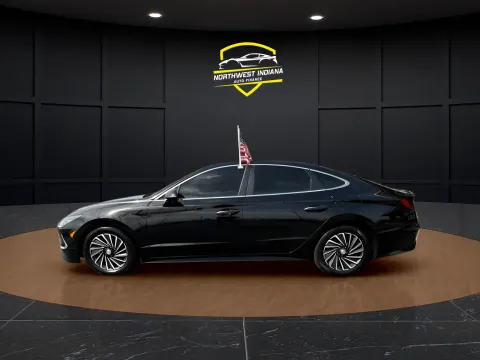 Photos of 2023 HYUNDAI SONATA HYBRID LIMITED for sale in Schererville, IN at NWI Auto Finance Schererville