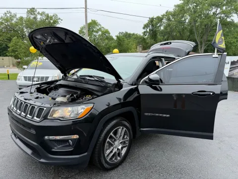 Photos of 2020 JEEP COMPASS LATITUDE for sale in Schererville, IN at NWI Auto Finance Schererville