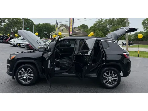 Another view of 2020 JEEP COMPASS LATITUDE for sale in Schererville, IN at NWI Auto Finance Schererville