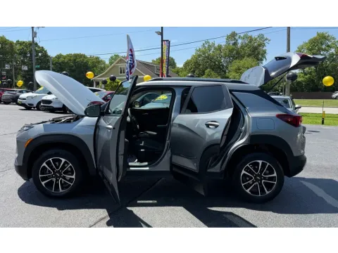 Another view of 2025 CHEVROLET TRAILBLAZER LT for sale in Schererville, IN at NWI Auto Finance Schererville