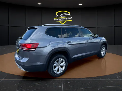 More photos of 2018 VOLKSWAGEN ATLAS V6 SE at NWI Auto Finance Schererville, IN