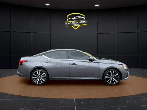More photos of 2021 NISSAN ALTIMA 2.5 SR at NWI Auto Finance Schererville, IN