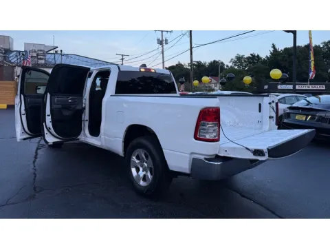 More photos of 2022 RAM 1500 BIG HORN at NWI Auto Finance Schererville, IN