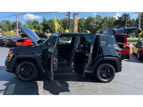 Another view of 2022 JEEP RENEGADE SPORT for sale in Schererville, IN at NWI Auto Finance Schererville