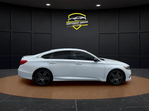 More photos of 2022 HONDA ACCORD SPORT SPECIAL EDITION at NWI Auto Finance Schererville, IN