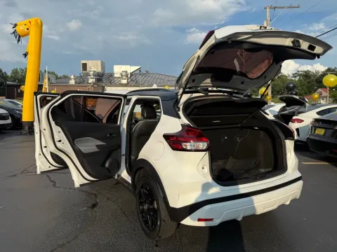 More photos of 2024 NISSAN KICKS SR at NWI Auto Finance Schererville, IN