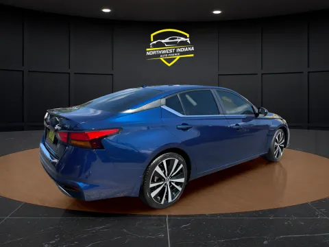 More photos of 2022 NISSAN ALTIMA 2.5 SR at NWI Auto Finance Schererville, IN