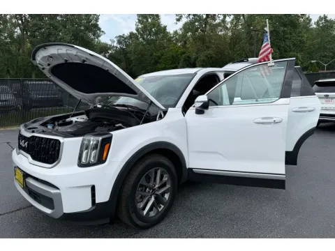 Photos of 2023 KIA TELLURIDE LX for sale in Schererville, IN at NWI Auto Finance Schererville