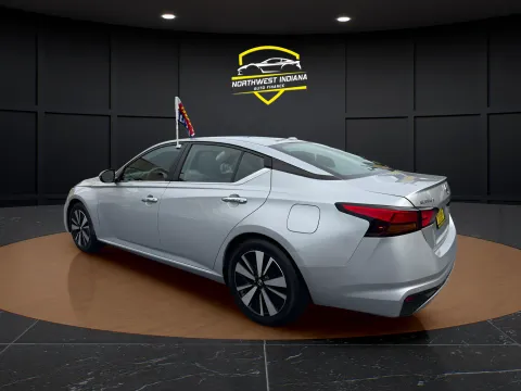 Another view of 2021 NISSAN ALTIMA 2.5 SV for sale in Schererville, IN at NWI Auto Finance Schererville