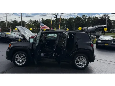 Another view of 2020 JEEP RENEGADE LATITUDE for sale in Schererville, IN at NWI Auto Finance Schererville