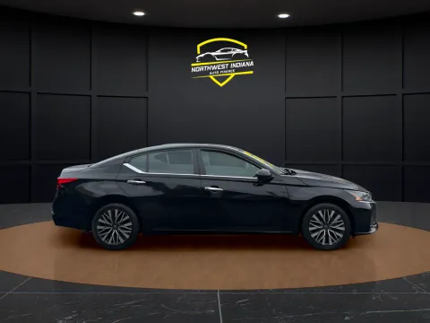 More photos of 2023 NISSAN ALTIMA 2.5 SV at NWI Auto Finance Schererville, IN