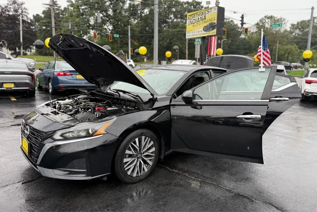 2023 Nissan Altima SV