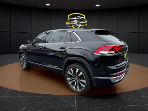 More photos of 2021 VOLKSWAGEN ATLAS CROSS SPO V6 SEL PREMIUM R-LINE 4MOTION at NWI Auto Finance Schererville, IN